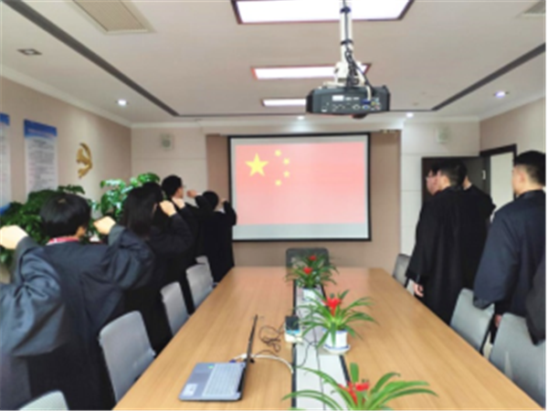 2018.12.2国家宪法日，我们向宪法宣誓352.png